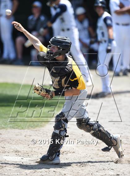 Thumbnail 1 in Amity Regional vs. Staples (CIAC Class LL Final) photogallery.
