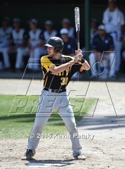 Thumbnail 3 in Amity Regional vs. Staples (CIAC Class LL Final) photogallery.