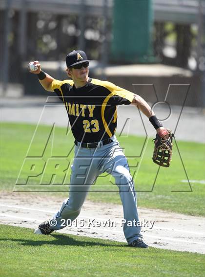 Thumbnail 2 in Amity Regional vs. Staples (CIAC Class LL Final) photogallery.