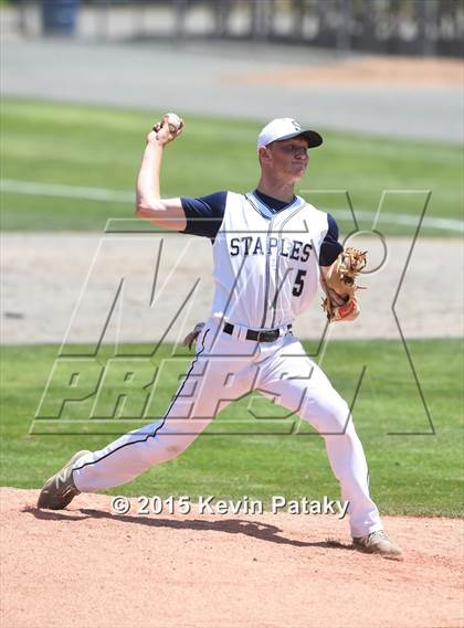 Thumbnail 2 in Amity Regional vs. Staples (CIAC Class LL Final) photogallery.