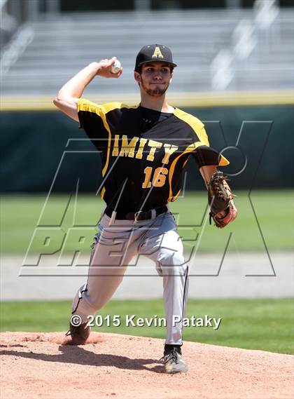 Thumbnail 2 in Amity Regional vs. Staples (CIAC Class LL Final) photogallery.