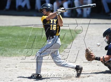 Thumbnail 1 in Amity Regional vs. Staples (CIAC Class LL Final) photogallery.