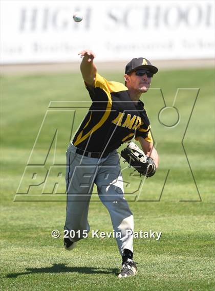 Thumbnail 1 in Amity Regional vs. Staples (CIAC Class LL Final) photogallery.