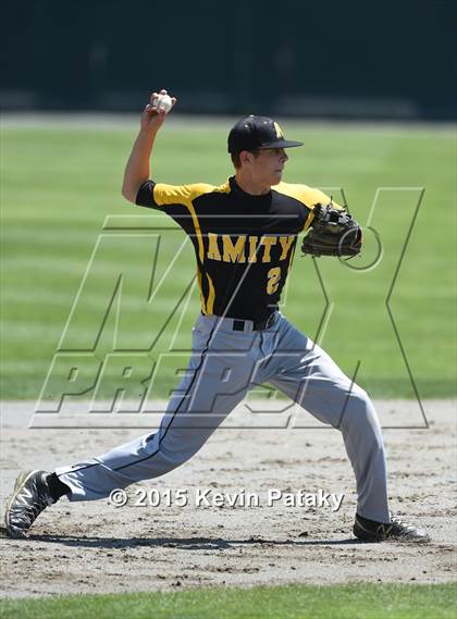 Thumbnail 3 in Amity Regional vs. Staples (CIAC Class LL Final) photogallery.