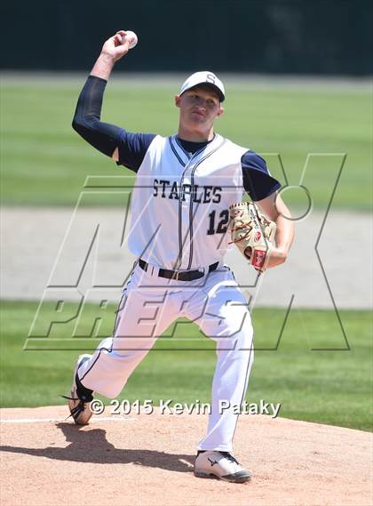 Thumbnail 2 in Amity Regional vs. Staples (CIAC Class LL Final) photogallery.