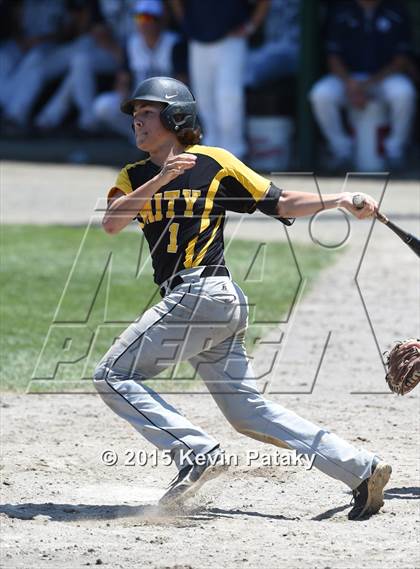 Thumbnail 1 in Amity Regional vs. Staples (CIAC Class LL Final) photogallery.