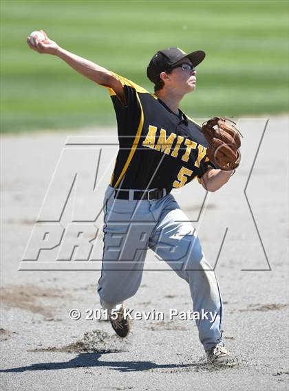 Thumbnail 3 in Amity Regional vs. Staples (CIAC Class LL Final) photogallery.