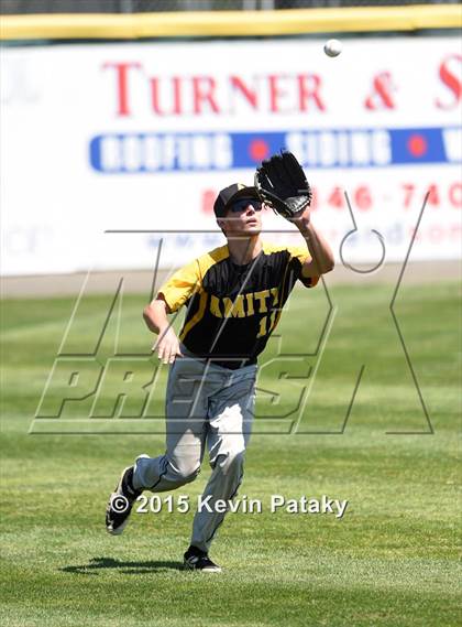 Thumbnail 3 in Amity Regional vs. Staples (CIAC Class LL Final) photogallery.