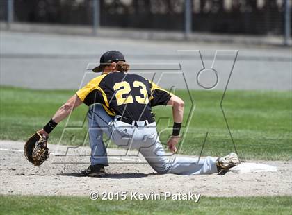 Thumbnail 1 in Amity Regional vs. Staples (CIAC Class LL Final) photogallery.