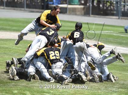 Thumbnail 1 in Amity Regional vs. Staples (CIAC Class LL Final) photogallery.