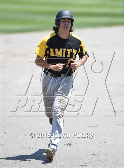 Thumbnail 2 in Amity Regional vs. Staples (CIAC Class LL Final) photogallery.