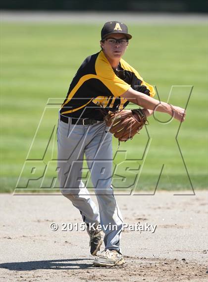 Thumbnail 2 in Amity Regional vs. Staples (CIAC Class LL Final) photogallery.