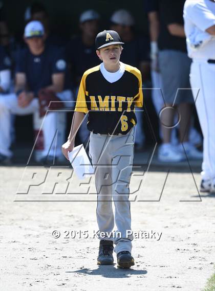 Thumbnail 3 in Amity Regional vs. Staples (CIAC Class LL Final) photogallery.
