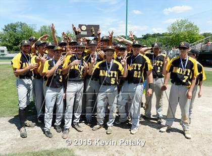 Thumbnail 2 in Amity Regional vs. Staples (CIAC Class LL Final) photogallery.