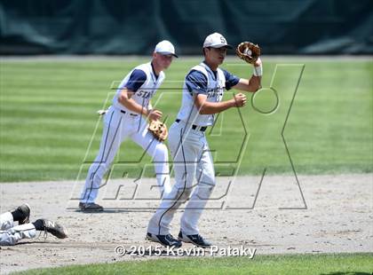 Thumbnail 2 in Amity Regional vs. Staples (CIAC Class LL Final) photogallery.