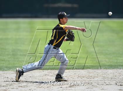 Thumbnail 3 in Amity Regional vs. Staples (CIAC Class LL Final) photogallery.