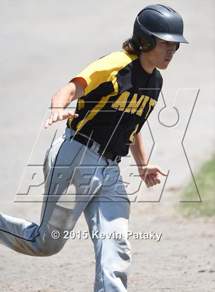 Thumbnail 2 in Amity Regional vs. Staples (CIAC Class LL Final) photogallery.