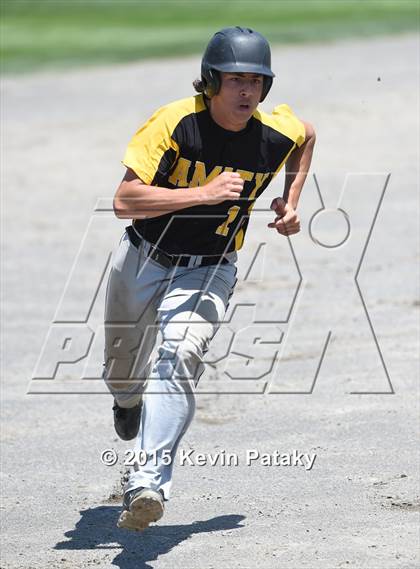 Thumbnail 3 in Amity Regional vs. Staples (CIAC Class LL Final) photogallery.