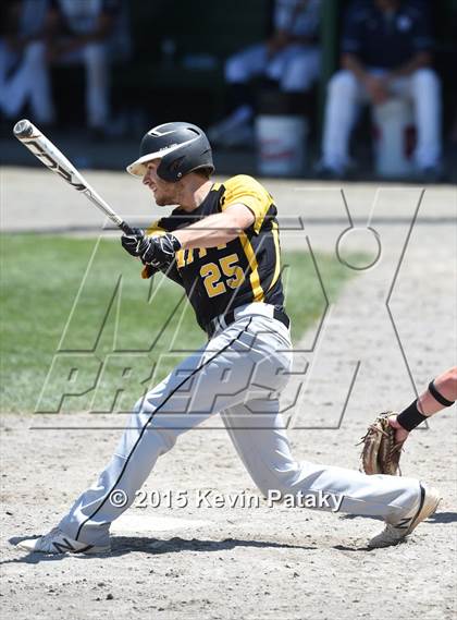 Thumbnail 3 in Amity Regional vs. Staples (CIAC Class LL Final) photogallery.