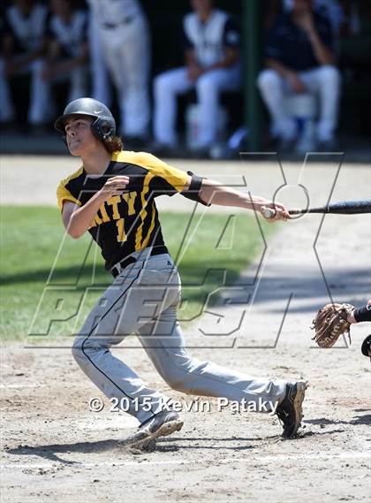 Thumbnail 1 in Amity Regional vs. Staples (CIAC Class LL Final) photogallery.