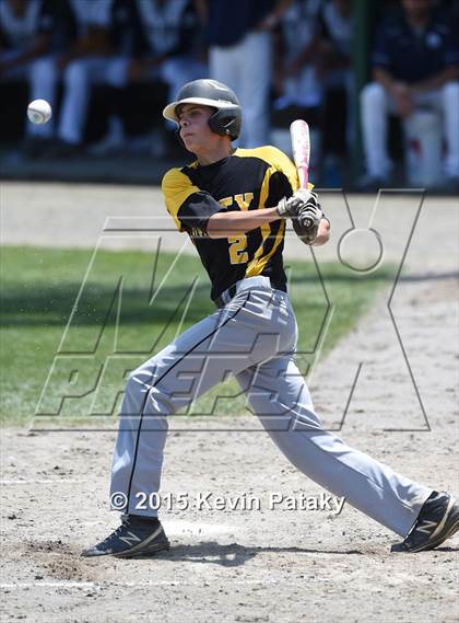 Thumbnail 2 in Amity Regional vs. Staples (CIAC Class LL Final) photogallery.