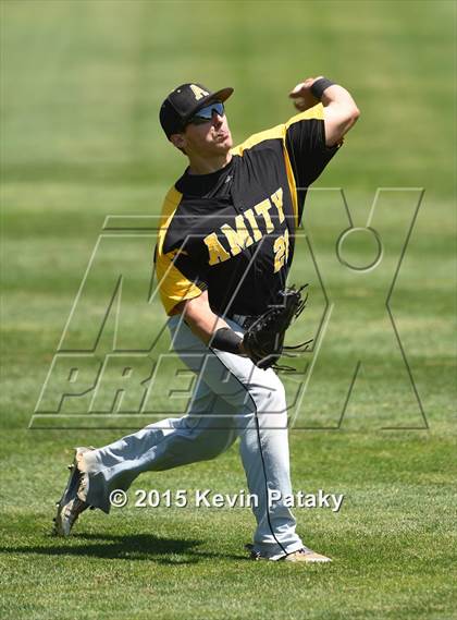 Thumbnail 3 in Amity Regional vs. Staples (CIAC Class LL Final) photogallery.