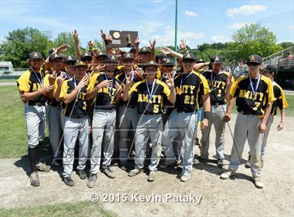Thumbnail 1 in Amity Regional vs. Staples (CIAC Class LL Final) photogallery.