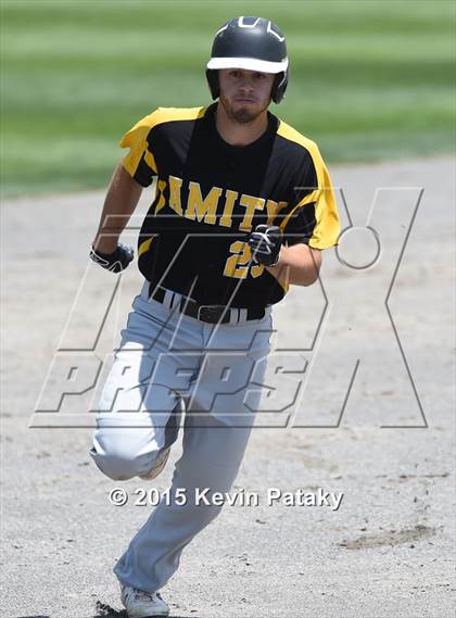 Thumbnail 2 in Amity Regional vs. Staples (CIAC Class LL Final) photogallery.