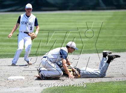 Thumbnail 2 in Amity Regional vs. Staples (CIAC Class LL Final) photogallery.