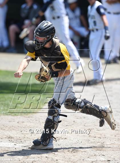 Thumbnail 2 in Amity Regional vs. Staples (CIAC Class LL Final) photogallery.