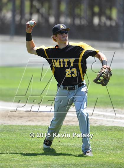 Thumbnail 1 in Amity Regional vs. Staples (CIAC Class LL Final) photogallery.