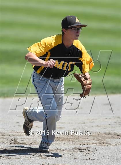 Thumbnail 3 in Amity Regional vs. Staples (CIAC Class LL Final) photogallery.