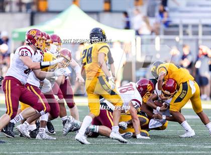 Thumbnail 1 in Lincoln vs O'Dea Emerald (City Kickoff Classic) photogallery.