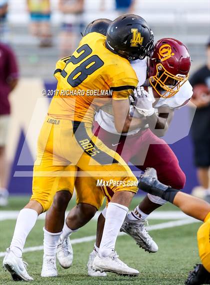 Thumbnail 1 in Lincoln vs O'Dea Emerald (City Kickoff Classic) photogallery.