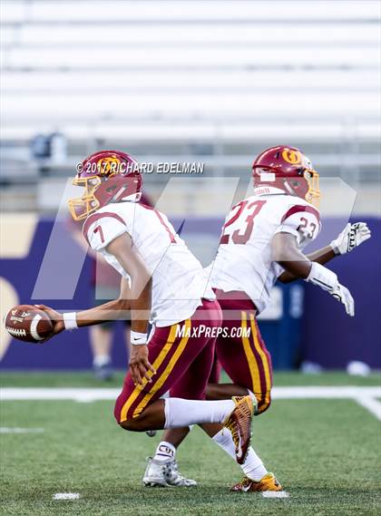 Thumbnail 3 in Lincoln vs O'Dea Emerald (City Kickoff Classic) photogallery.