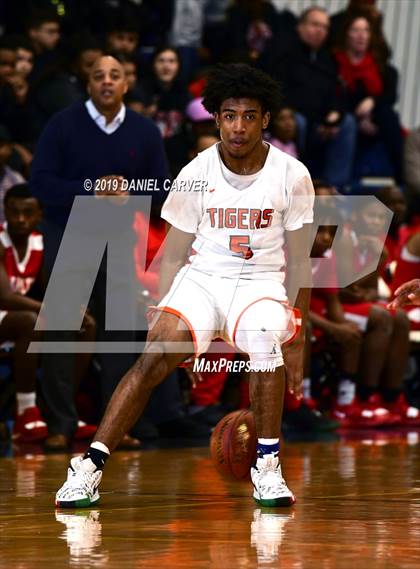 Thumbnail 2 in Tuckahoe vs. Hamilton (Section 1 Class C Final) photogallery.