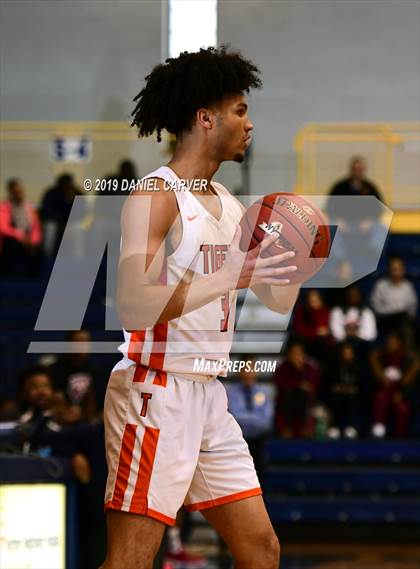 Thumbnail 3 in Tuckahoe vs. Hamilton (Section 1 Class C Final) photogallery.