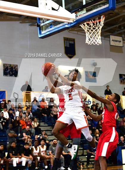 Thumbnail 1 in Tuckahoe vs. Hamilton (Section 1 Class C Final) photogallery.