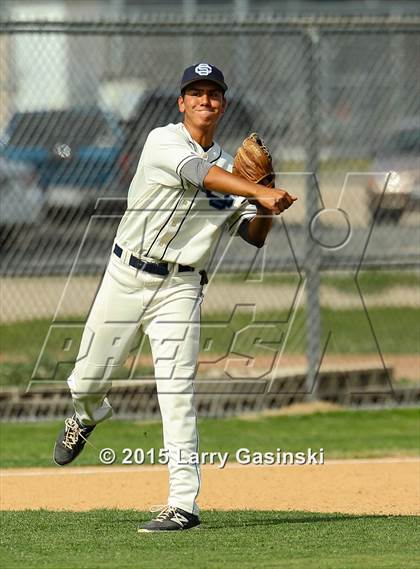 Thumbnail 3 in Rio Mesa @ Saugus photogallery.