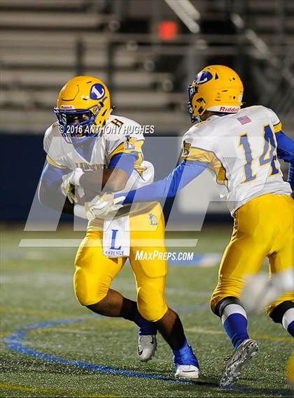 Thumbnail 2 in Lawrence vs. Roosevelt (Section 8 Conference III Semifinal) photogallery.