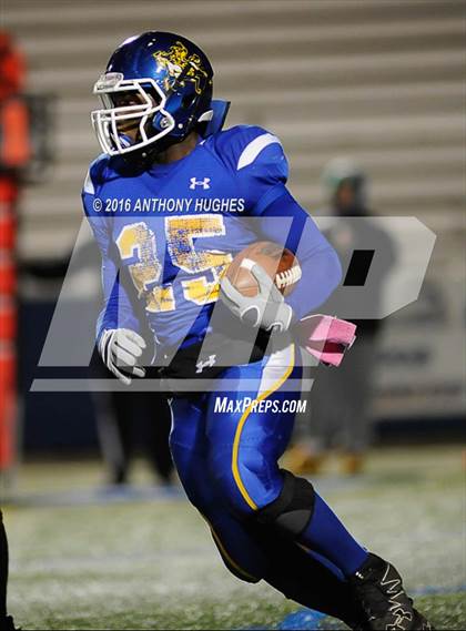 Thumbnail 2 in Lawrence vs. Roosevelt (Section 8 Conference III Semifinal) photogallery.