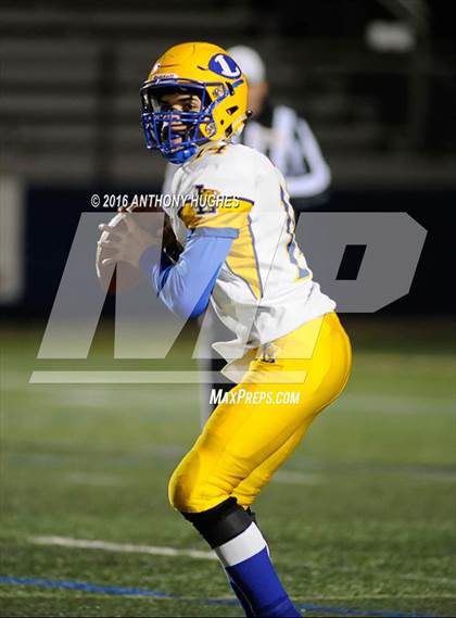 Thumbnail 3 in Lawrence vs. Roosevelt (Section 8 Conference III Semifinal) photogallery.