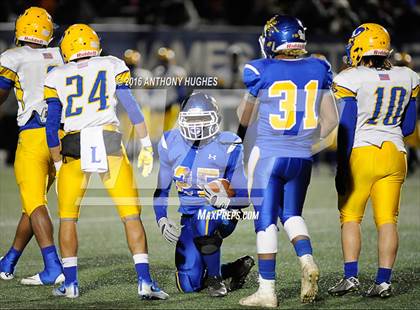Thumbnail 3 in Lawrence vs. Roosevelt (Section 8 Conference III Semifinal) photogallery.