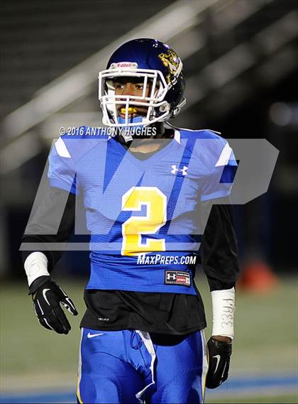 Thumbnail 1 in Lawrence vs. Roosevelt (Section 8 Conference III Semifinal) photogallery.