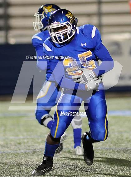 Thumbnail 3 in Lawrence vs. Roosevelt (Section 8 Conference III Semifinal) photogallery.