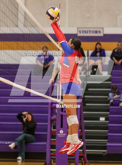 Thumbnail 1 in Edinburg @ San Benito photogallery.