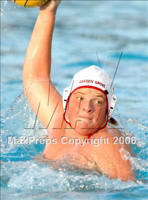 Thumbnail 3 in Garden Grove vs Mater Dei photogallery.