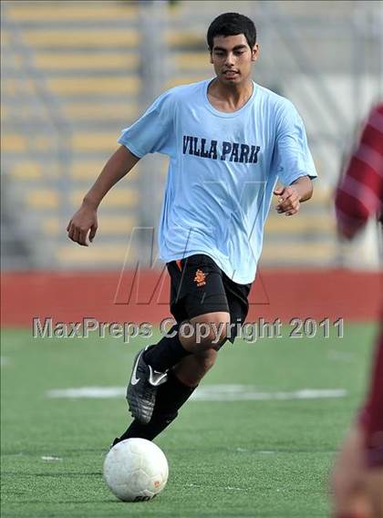 Thumbnail 2 in El Modena @ Villa Park photogallery.