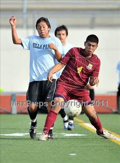 Thumbnail 2 in El Modena @ Villa Park photogallery.