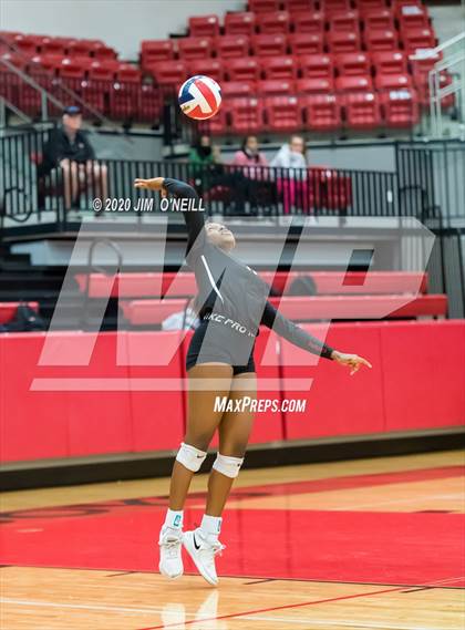 Thumbnail 2 in Marcus @ Coppell photogallery.